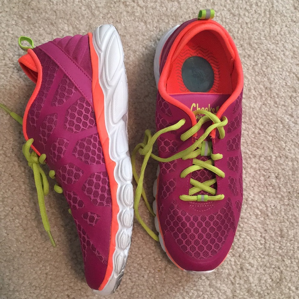 Cheeks Fit Body Shoes